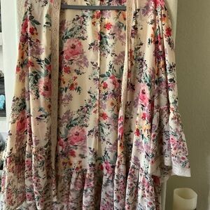 Torrid Floral Kimono with Lace Accents 1X/2X